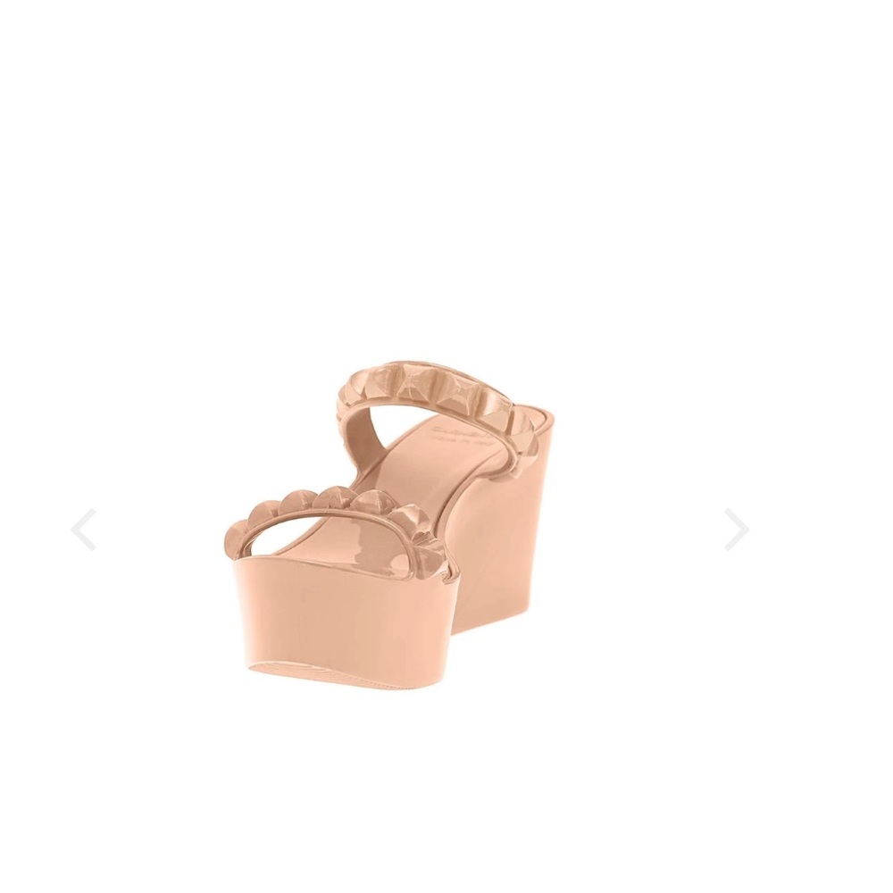 Carmen Sol Blush Wedges - size 7. Like new! Made in Italy. Originally$225. $75